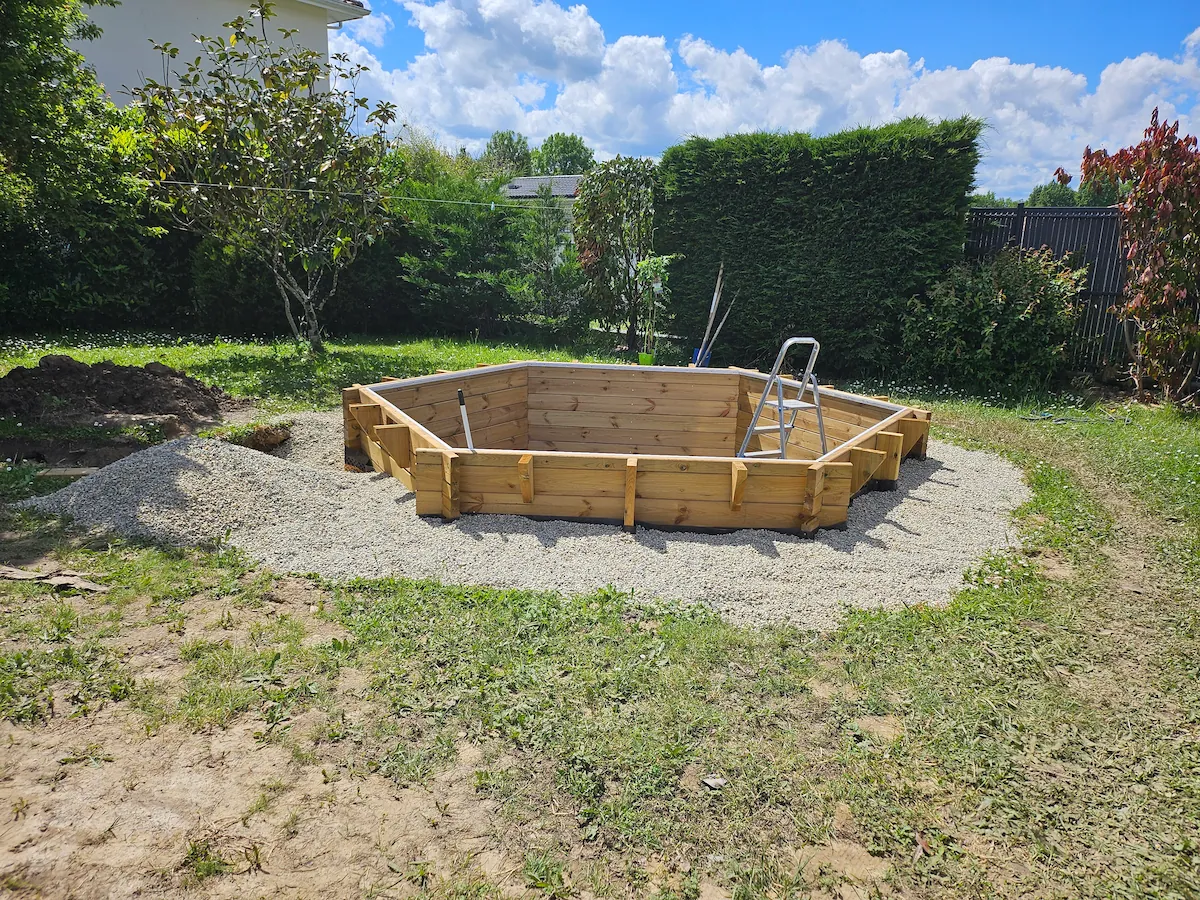 Installation d'une piscine en kit bois à Villenave-d'Ornon